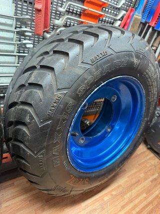 Ruedas asfalto Maxxis Douglas