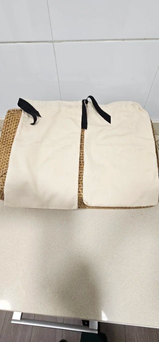 Guardapolvos Zapatos Valentino Garavani Beige