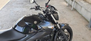 Suzuki GSR 600 Black edicion