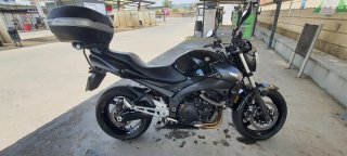 Suzuki GSR 600 Black edicion