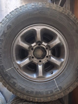 4 Llantas Nissan Patrol