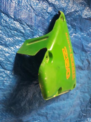 Tapa Super Pioneer 250 Verde para OSSA