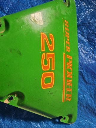 Tapa Super Pioneer 250 Verde para OSSA