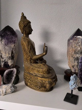 Figura Buda Dorado Traje Diamante