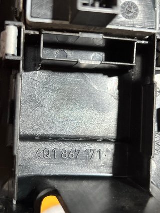 Botonera Elevalunas VW Polo/Seat 6Q1 867 171 E