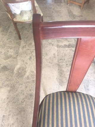 Sillas de comedor de madera y tela