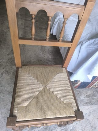 Sillas de comedor de madera y tela
