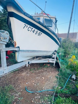 Barco de pesca paseo
