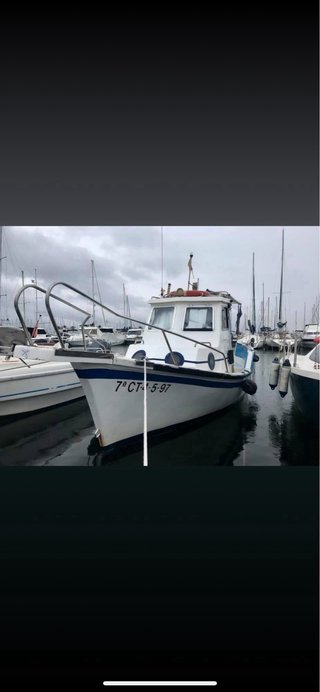 Barco de pesca paseo