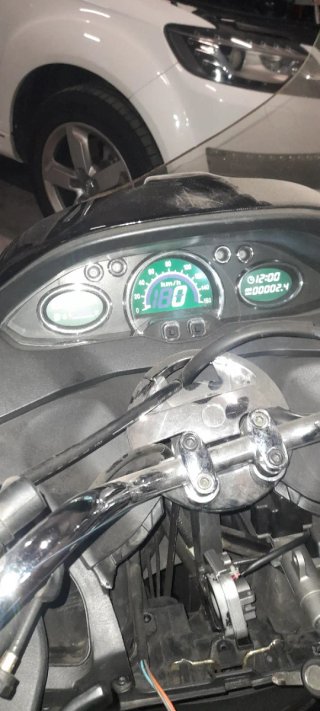 GOES 125 MAX Maxi Scooter Negra Nueva
