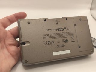 Nintendo DSi XL Preta + Cartucho Acekard