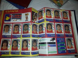Álbumes panini llenos de varios mundiales