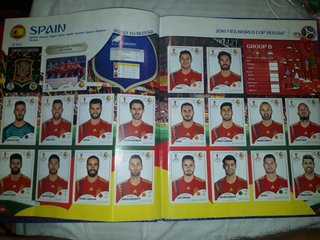 Álbumes panini llenos de varios mundiales