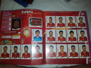 Álbumes panini llenos de varios mundiales