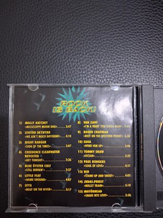 CD Rock is Back! Compilatorio Rock/Heavy Metal