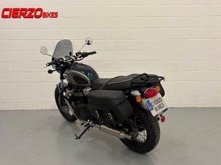 TRIUMPH BONNEVILLE T100