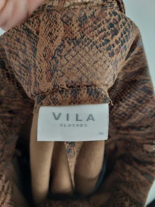 Falda midi estampado serpiente
