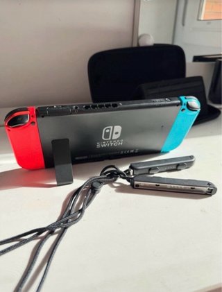 Nintendo Switch Azul y Rojo