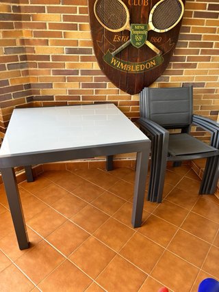 Conjunto exterior Mesa y 4 Sillas de Aluminio