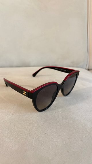 Gafas de sol Chanel Mariposa Negro/Rojo