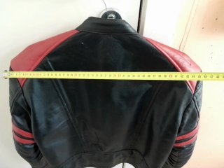 Chaqueta motera de cuero