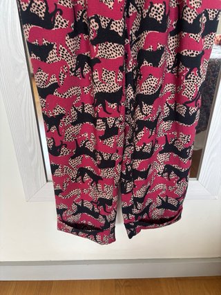 Mono Dolores Promesas Estampado Animal