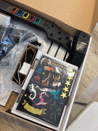 Guitarra Guitar Hero 5 PS2 con Caja y Accesorios