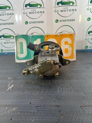Bomba de dirección Nissan primera p12 2.0i 140cv QR20