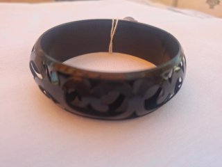 Pulsera metal negra calada