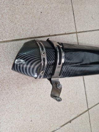 Escape para Scooter Fibra de Carbono