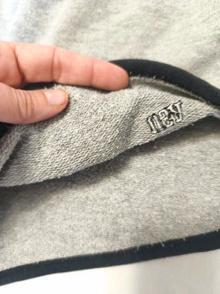 Pantalón corto gris BERSHKA