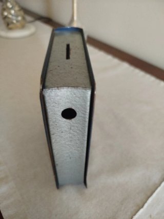 Salvadanaio vintage blu