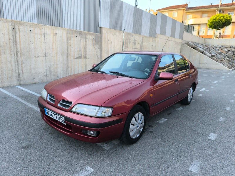 Nissan Primera 1997 - foto 1
