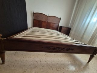 Cama de matrimonio madera y ratán