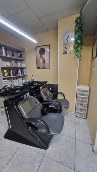Alquiler Traspaso Peluqueria/ Barberia/ SalónTatto