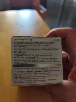 Eucerin Hyaluron-Filler FPS 30 Día