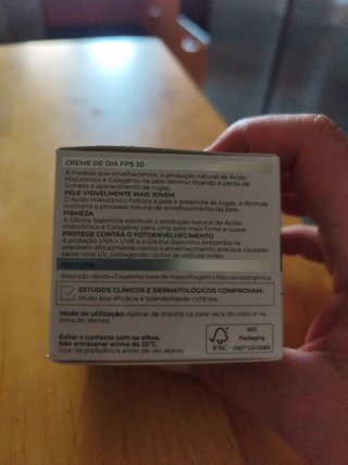 Eucerin Hyaluron-Filler FPS 30 Día