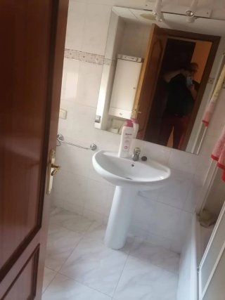 Se vende o se alquila piso