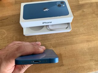 iPhone 13 128GB Azul