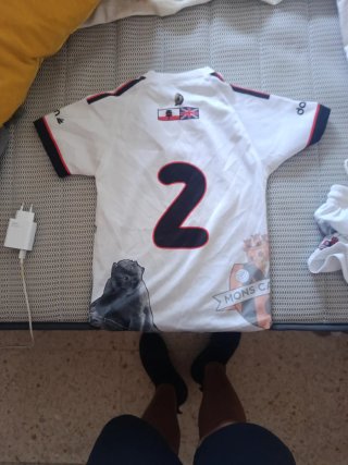 Conjunto camiseta y pantalón corto fútbol
