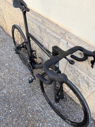 Bicicleta de carretera MEGAMO