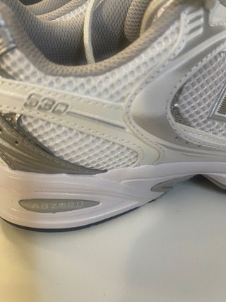 Sneakers New Balance bianche e argento n.38,5