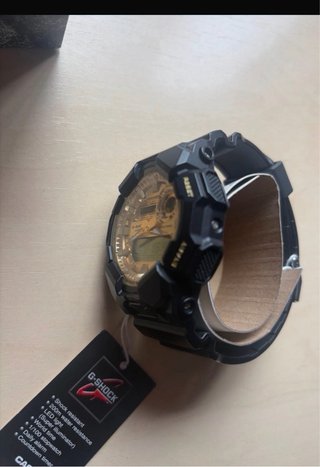 Reloj G-Shock Negro/Dorado