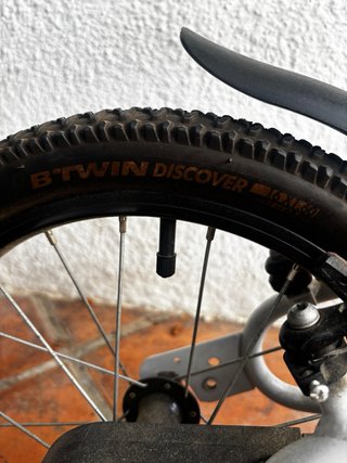 Bicicleta infantil B'TWIN blanca y azul