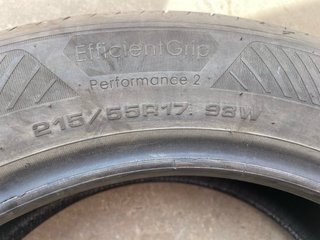 Neumáticos 215/55R17 PRACTICAMENTE NUEVOS