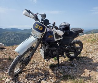 Royal Enfield Himalayan 411 Enduro