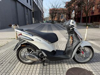 Piaggio Liberty 49cc Scooter Blanca