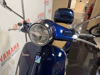 VESPA PRIMAVERA 125 AZUL AÑO 2019