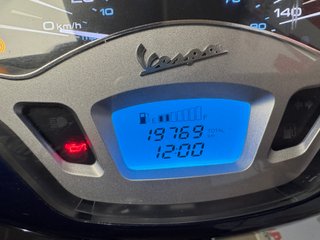 VESPA PRIMAVERA 125 AZUL AÑO 2019