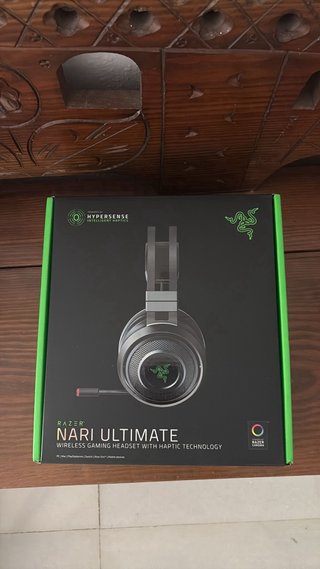 Razer Nari Ultimate Auriculares Inalámbricos